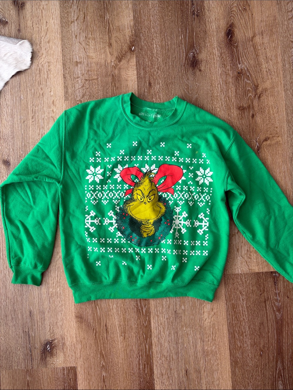 Green Grinch Holiday Sweater - Unbranded Men’s Crewneck